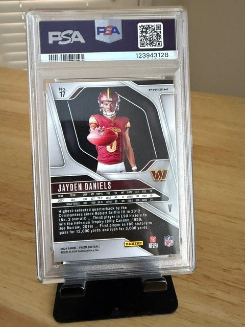 2024 Panini Prizm - Rookie Variations Jayden Daniels #17 Silver Prizm (RC)