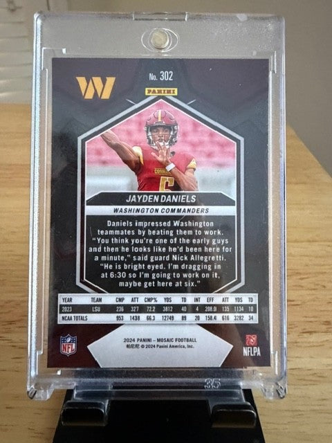 2024 Panini Mosaic - Rookies Jayden Daniels #302 (RC)
