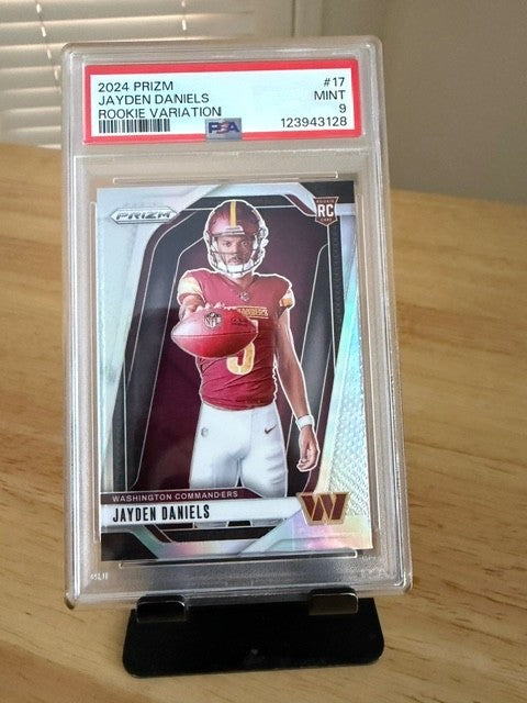 2024 Panini Prizm - Rookie Variations Jayden Daniels #17 Silver Prizm (RC)